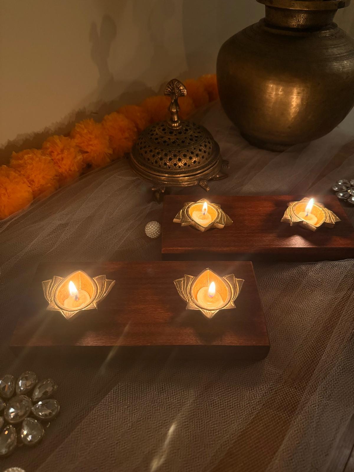 Handcrafted Wooden Tealight Holder with Brass Tealights